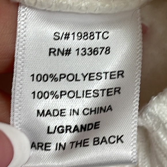 LOVE TREE FLUFFY PULL OVER HOODIE OFF WHITE SIZE SMALL - Picture 9 of 12